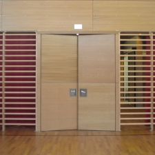 Zweiflügelige Tür in Eiche Optik